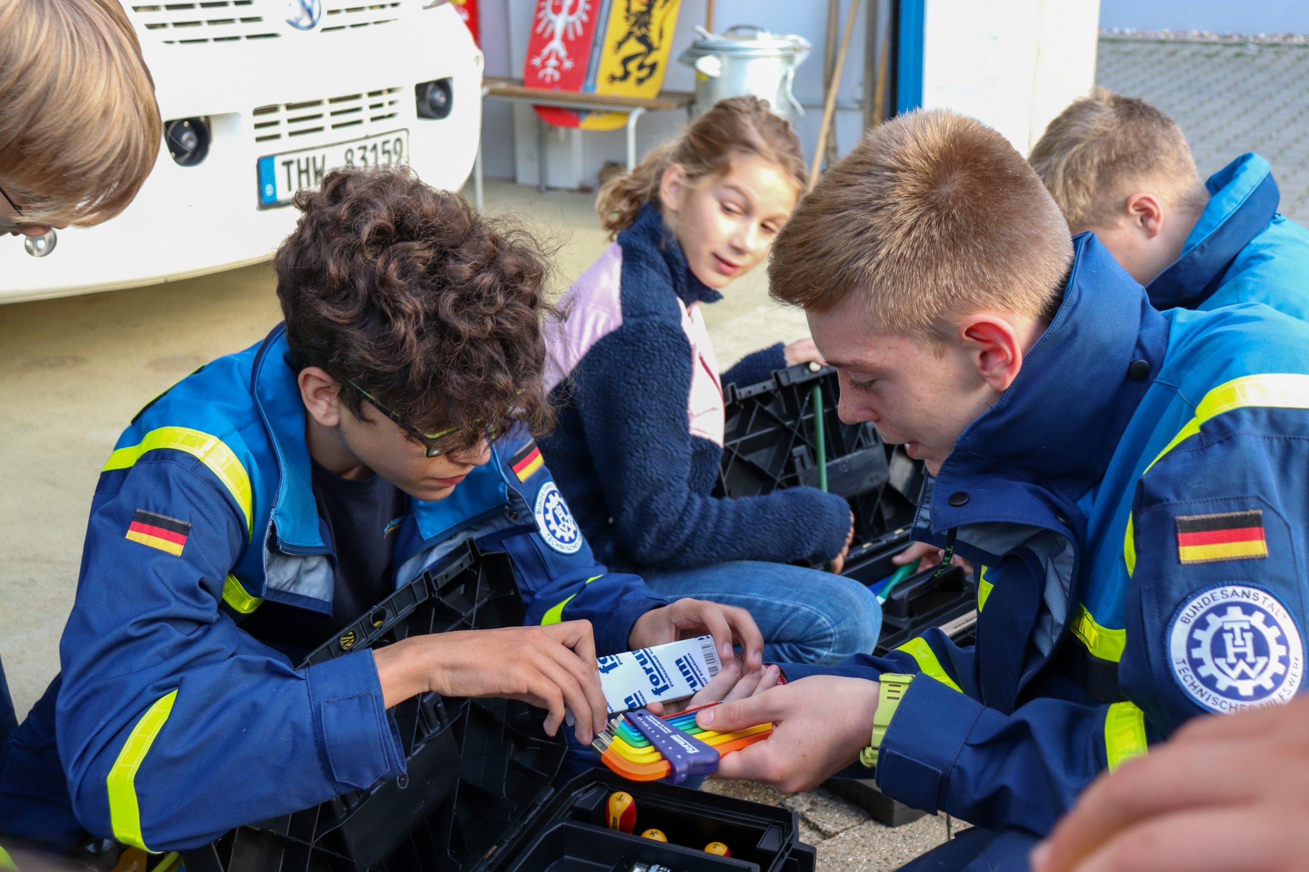 Werkzeuge F r Die THW Jugendgruppe In Ahrweiler Stiftung Technisches werkzeuge-f-r-die-thw-jugendgruppe-in-ahrweiler-stiftung-technisches